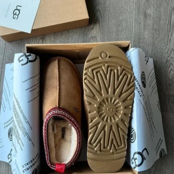 UGG Tazz Chestnut Platform Mule Clog Slipper - Picture 4 of 4